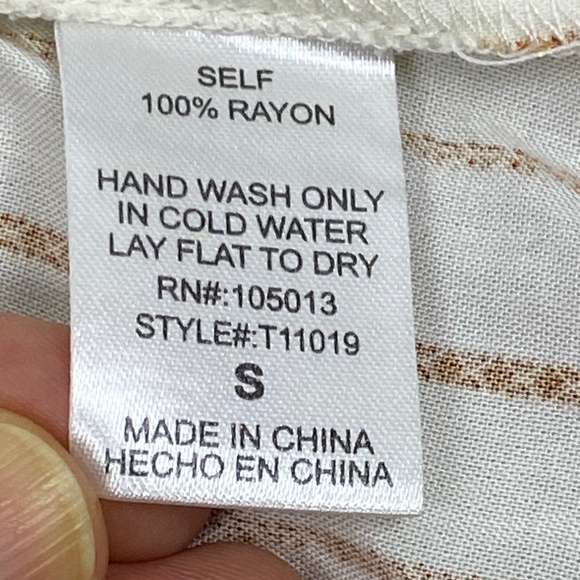 Savanna Jane Sz S  women's long sleeve embroidered flowy top blouse Boho Peasant - Picture 7 of 7